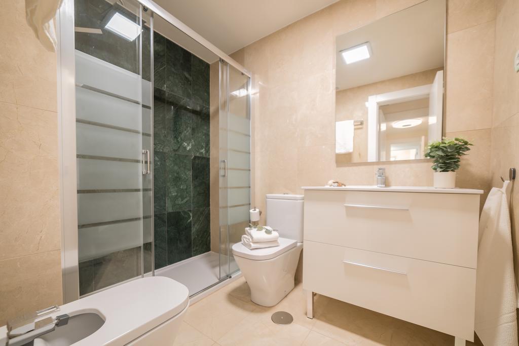 La Serna Premium Center Málaga Zimmer foto